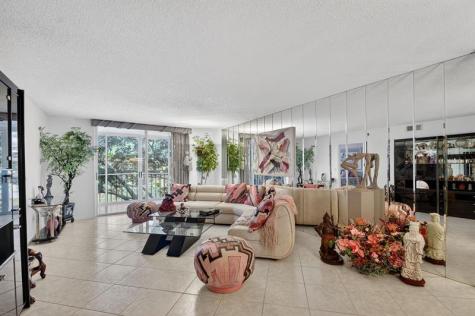 4735 Lucerne Lakes Boulevard Lake Worth FL 33467