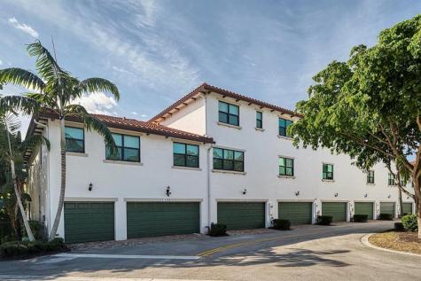 11303 SW 15th Street Pembroke Pines FL 33025