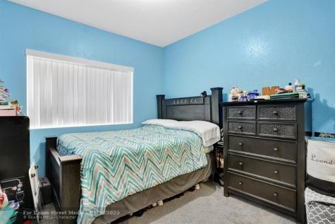 3513 NW 29th Court Lauderdale Lakes FL 33311