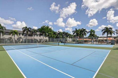 5640 SW 3rd Place Margate FL 33068