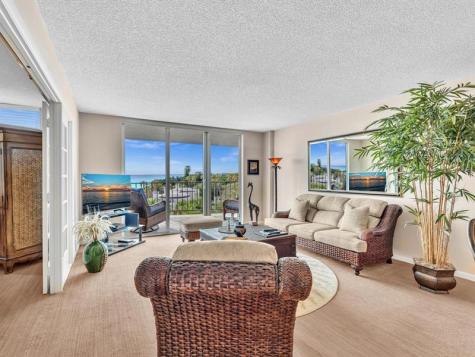 1147 Hillsboro Mile Hillsboro Beach FL 33062