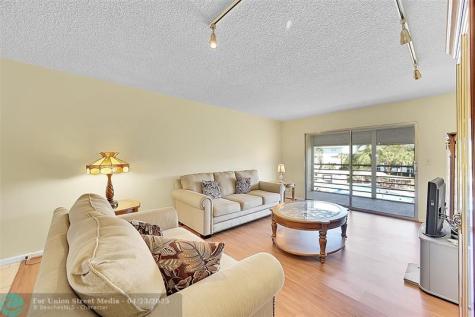 2901 Victoria Circle Coconut Creek FL 33066