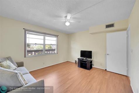 2901 Victoria Circle Coconut Creek FL 33066