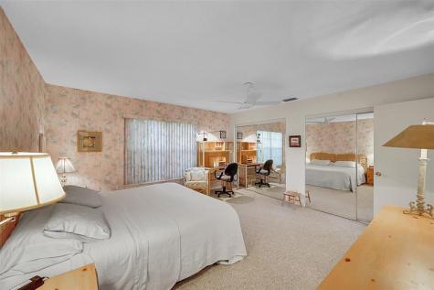 724 Nantucket Circle Lake Worth FL 33467
