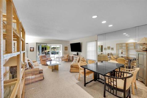 724 Nantucket Circle Lake Worth FL 33467