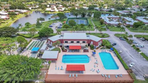 724 Nantucket Circle Lake Worth FL 33467
