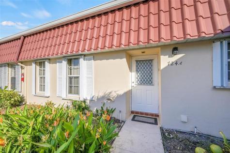 724 Nantucket Circle Lake Worth FL 33467