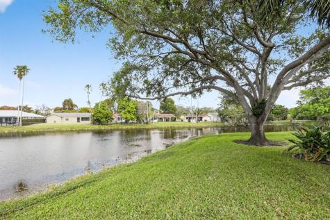 11477 NW 39th Court Coral Springs FL 33065