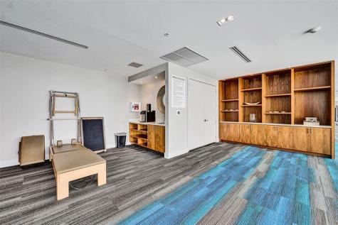 1180 N Federal Highway Fort Lauderdale FL 33304