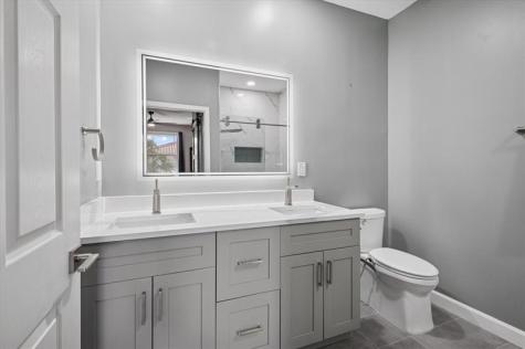 2507 NW 31st Court Oakland Park FL 33309