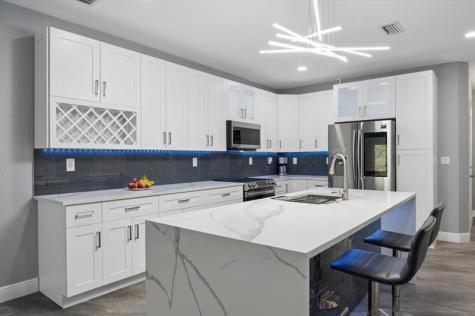 2507 NW 31st Court Oakland Park FL 33309