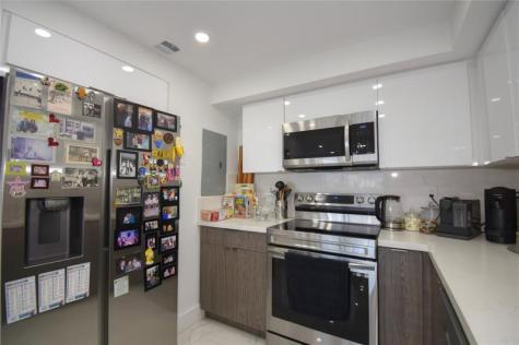 20301 W Country Club Drive Aventura FL 33180