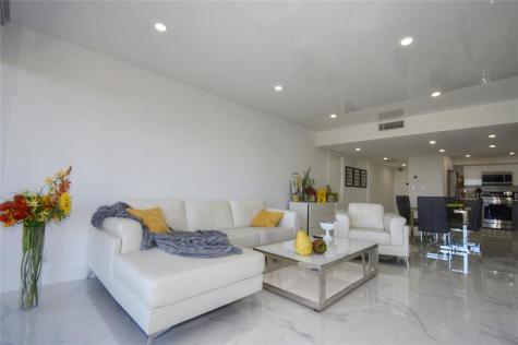20301 W Country Club Drive Aventura FL 33180