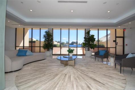 20301 W Country Club Drive Aventura FL 33180