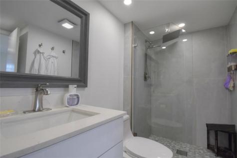 20301 W Country Club Drive Aventura FL 33180