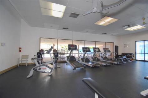 20301 W Country Club Drive Aventura FL 33180