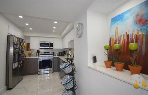 20301 W Country Club Drive Aventura FL 33180