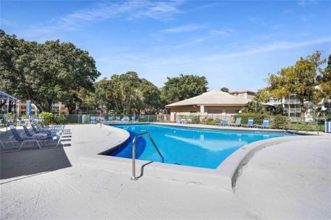 2650 NW 49th Avenue Lauderdale Lakes FL 33313
