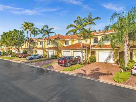 753 Imperial Lake Road West Palm Beach FL 33413