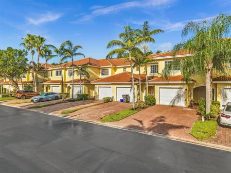 753 Imperial Lake Road West Palm Beach FL 33413