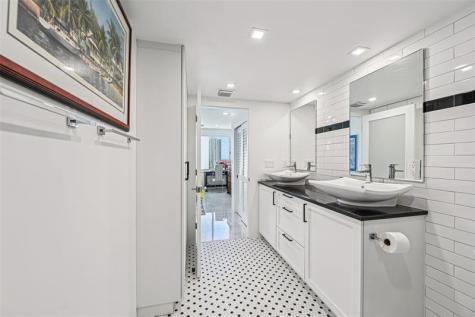 3233 NE 34th Street Fort Lauderdale FL 33308