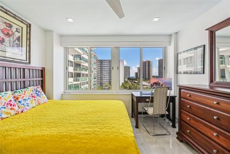 3233 NE 34th Street Fort Lauderdale FL 33308