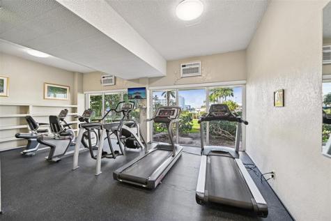 3233 NE 34th Street Fort Lauderdale FL 33308