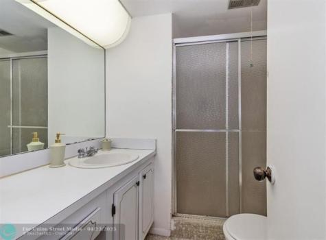2951 E Sunrise Lakes Drive Sunrise FL 33322