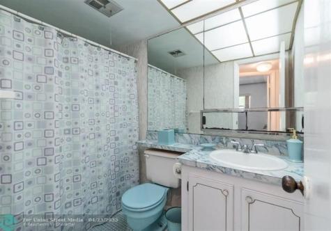 2951 E Sunrise Lakes Drive Sunrise FL 33322