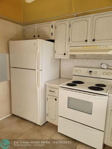 2951 E Sunrise Lakes Drive Sunrise FL 33322