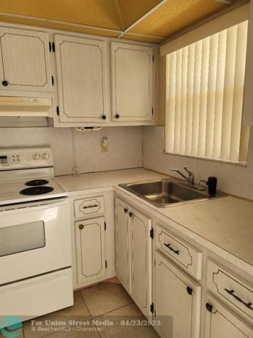 2951 E Sunrise Lakes Drive Sunrise FL 33322