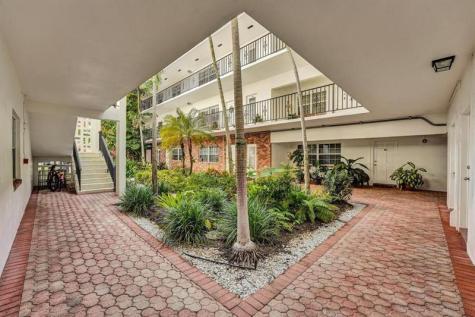 2500 NE 9th Street Fort Lauderdale FL 33304