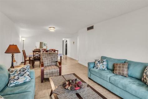 2840 Somerset Drive Lauderdale Lakes FL 33311