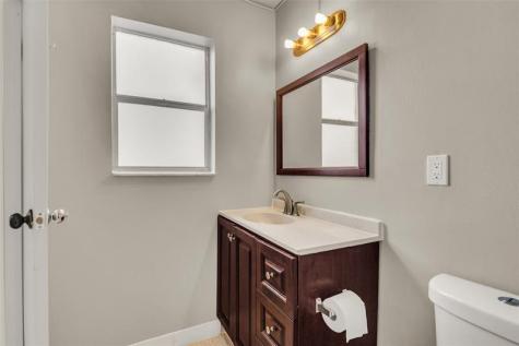2840 Somerset Drive Lauderdale Lakes FL 33311
