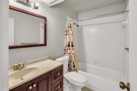 2840 Somerset Drive Lauderdale Lakes FL 33311