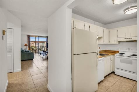2840 Somerset Drive Lauderdale Lakes FL 33311