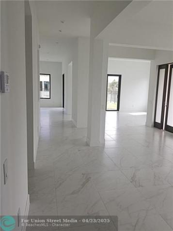 5939 Brookfield Circle West Hollywood FL 33312