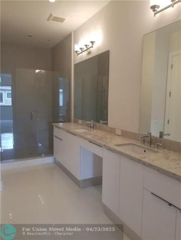 5939 Brookfield Circle West Hollywood FL 33312