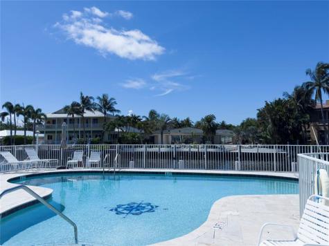 2330 NE 36th Street Lighthouse Point FL 33064