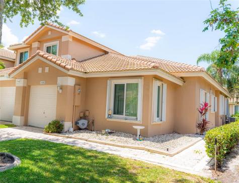 1102 SW 158th Avenue Pembroke Pines FL 33027