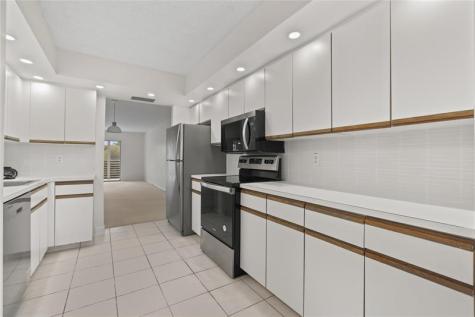 1801 Eleuthera Point Coconut Creek FL 33066