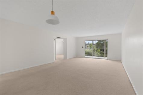 1801 Eleuthera Point Coconut Creek FL 33066