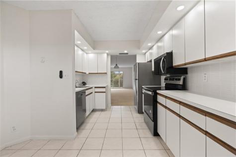 1801 Eleuthera Point Coconut Creek FL 33066