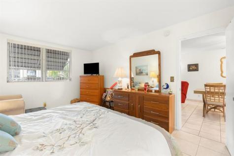 2881 NW 47th Terrace Lauderdale Lakes FL 33313