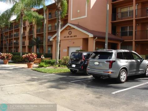 571 SW 142 Avenue Pembroke Pines FL 33027