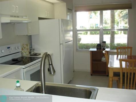 571 SW 142 Avenue Pembroke Pines FL 33027