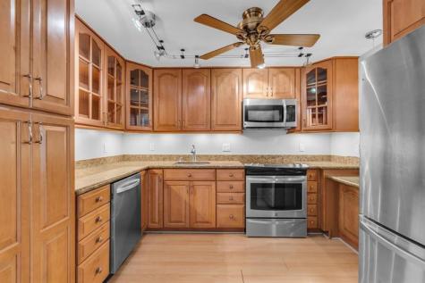 4020 W Palm Aire Drive Pompano Beach FL 33069