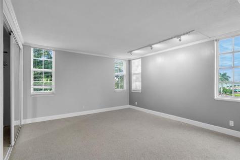 4020 W Palm Aire Drive Pompano Beach FL 33069