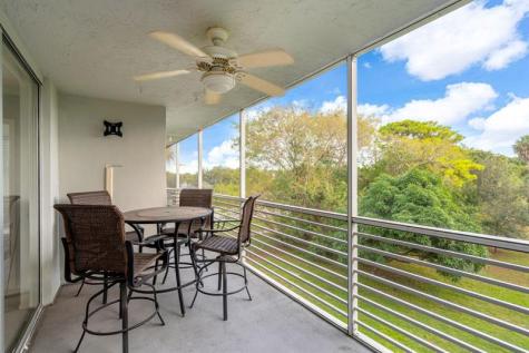 4020 W Palm Aire Drive Pompano Beach FL 33069