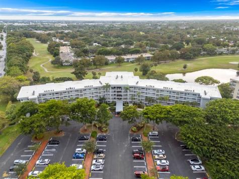 4020 W Palm Aire Drive Pompano Beach FL 33069